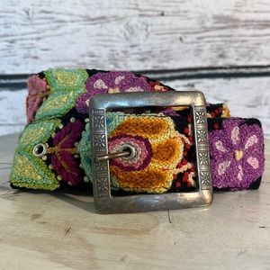 Embroidered wool made in Peru floral belt